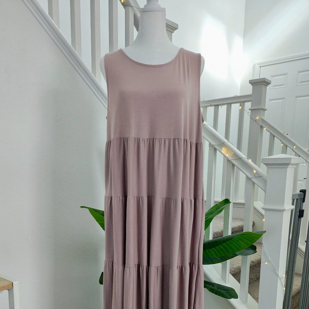 Maxi Dress – New with Tags!